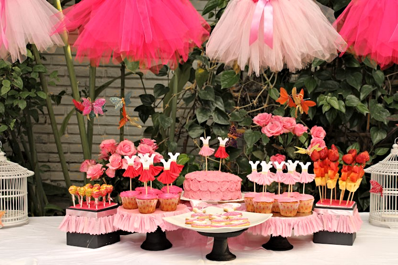 Pink Cake Table Display