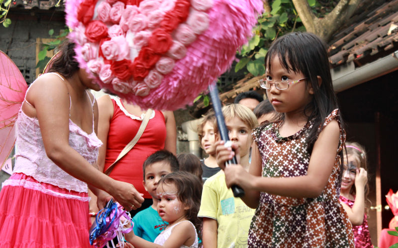 Psyching Out the Heart Pinata