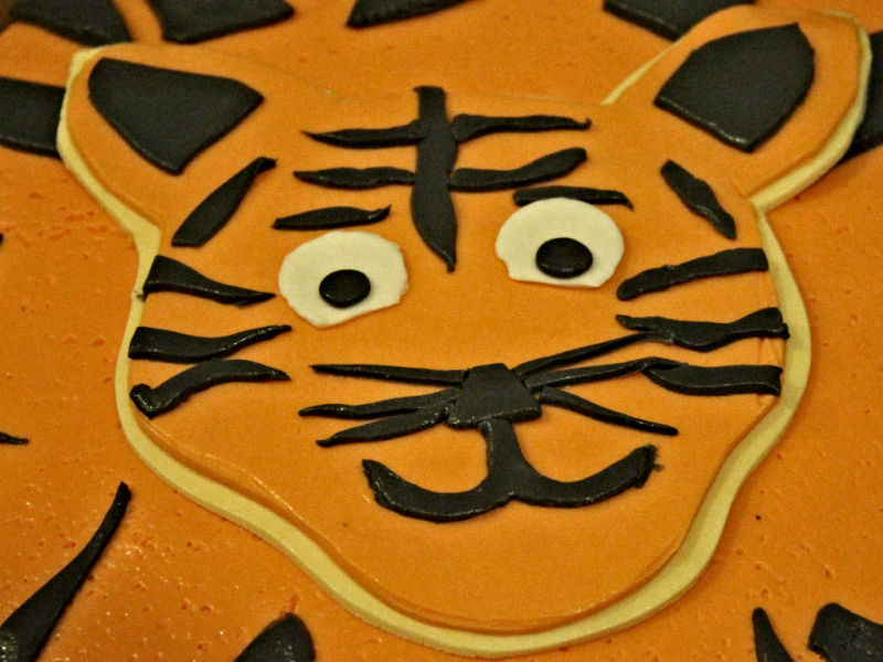 Tiger Cake Detail