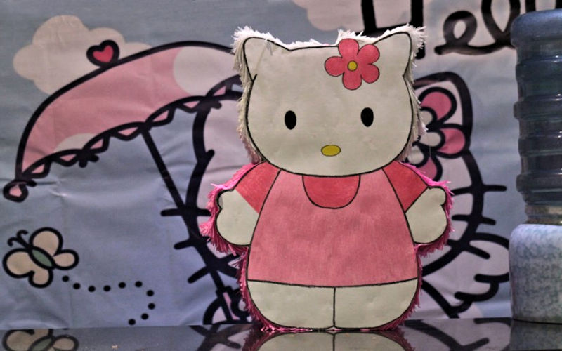 Hello Kitty Pinata