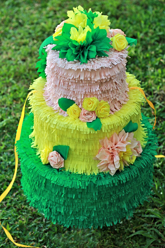 Wedding Cake Pinata