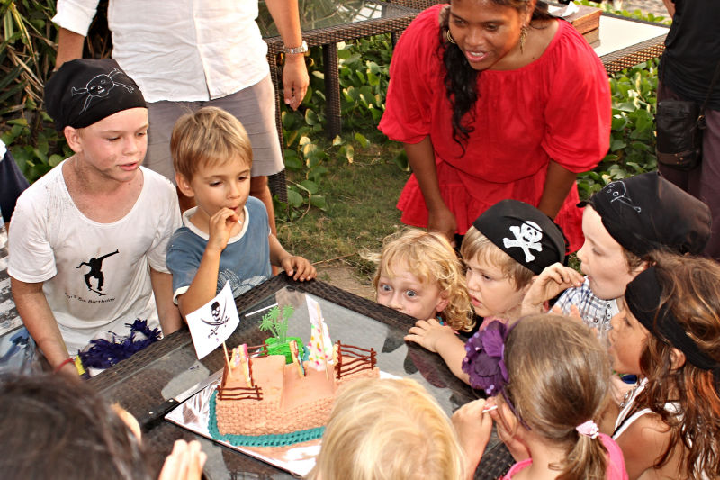 Pirate-Party-Cake-Time